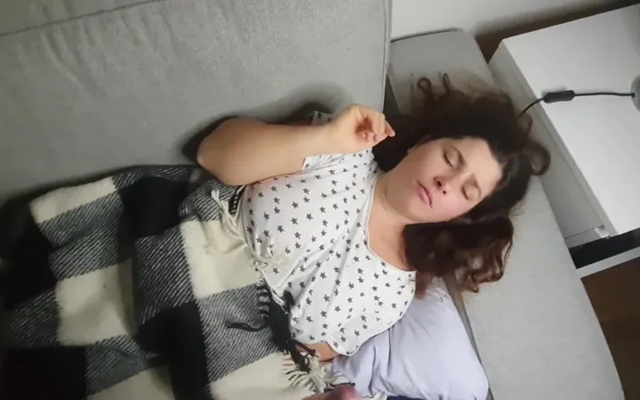 ExpressiaGirl: Cum in a Girl's Mouth After a Party