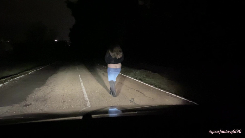 Your fantasy studio: Puedes ver mi trasero roto mientras condesto - en primer plano