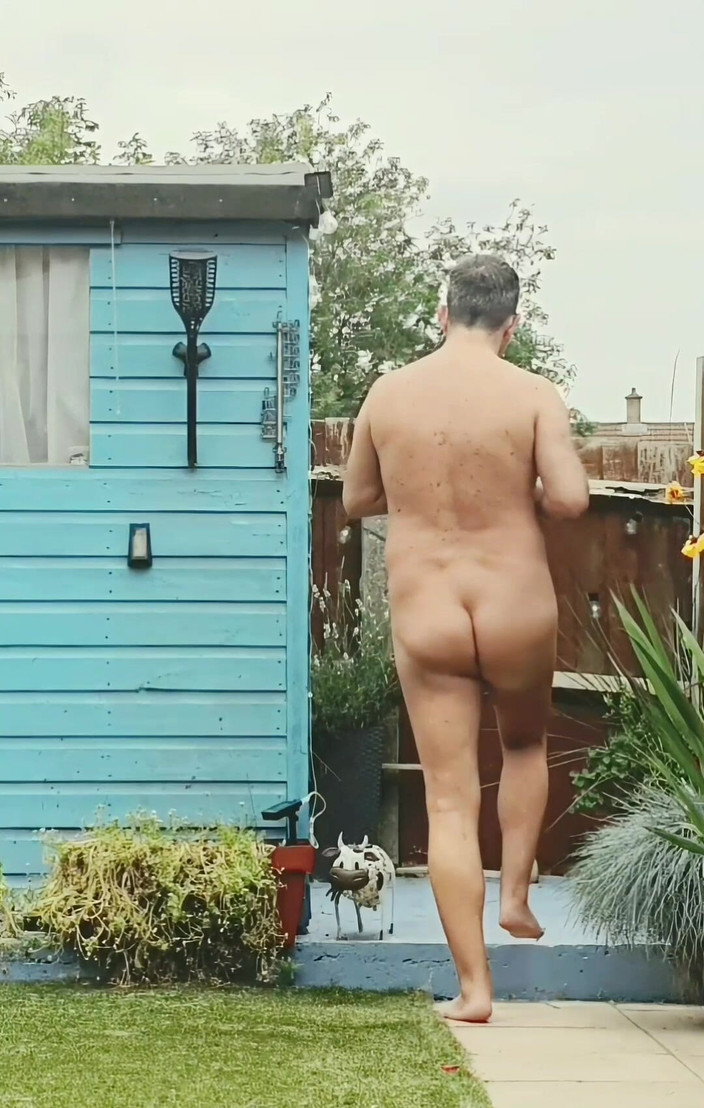 MaleModel: Garten-nacktheit / Belichtung (teil 1)