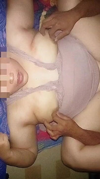 Nikmatnya Hisapan Tetangga Ku. Membuat Tubuhku Bergetar