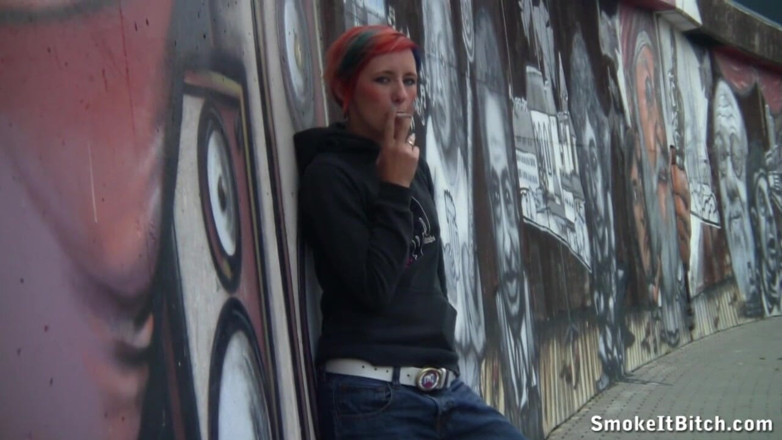 Smoke it bitch: Kim - dym na ulicy
