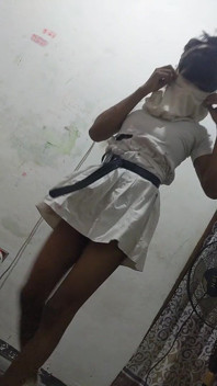  LadyBoy Akinny Typ