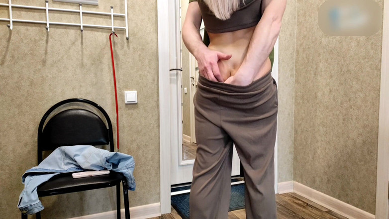 S-Wife Katy: 我在公园里认识了一个美眉，结果她成了一个，把我拖到她身上做爱