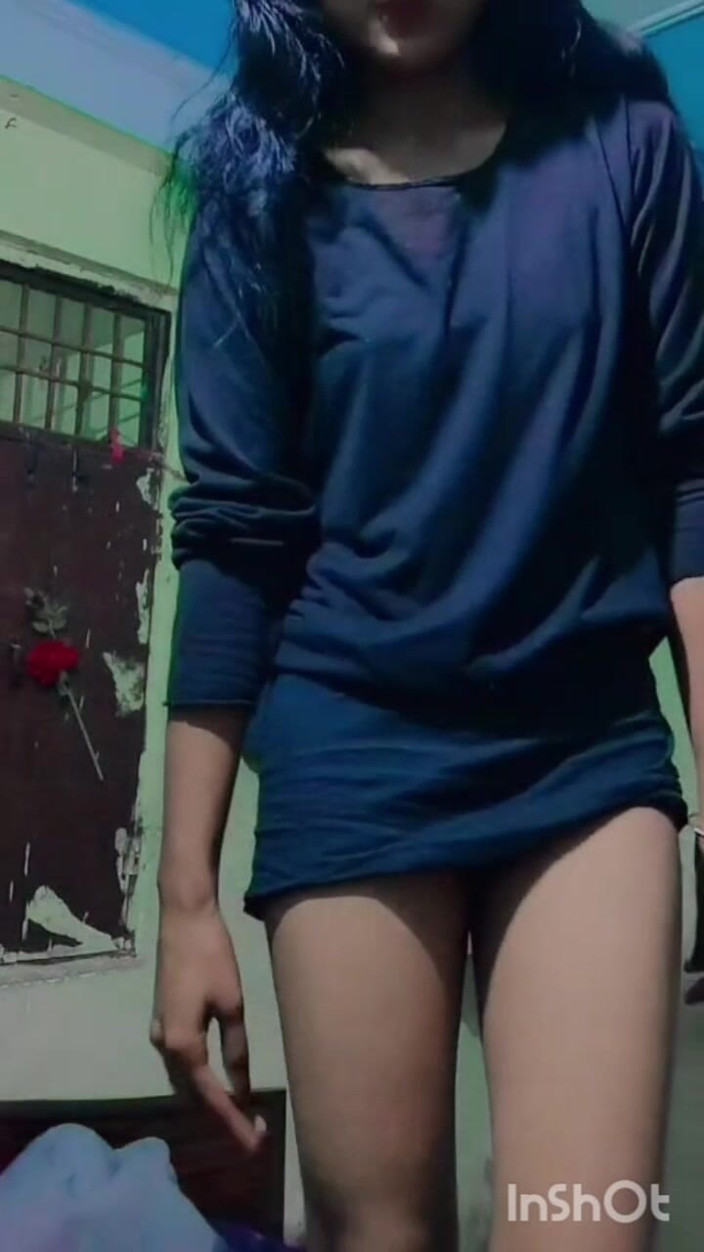 Sluty Piya: My Desi Girlfriend Showing Her Boobs and Pussy Fingering for...