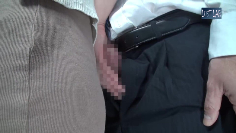 Lust lab: Crowded Bus Thrill. Husband Nearby, Tight Skirt Wife Feels a...
