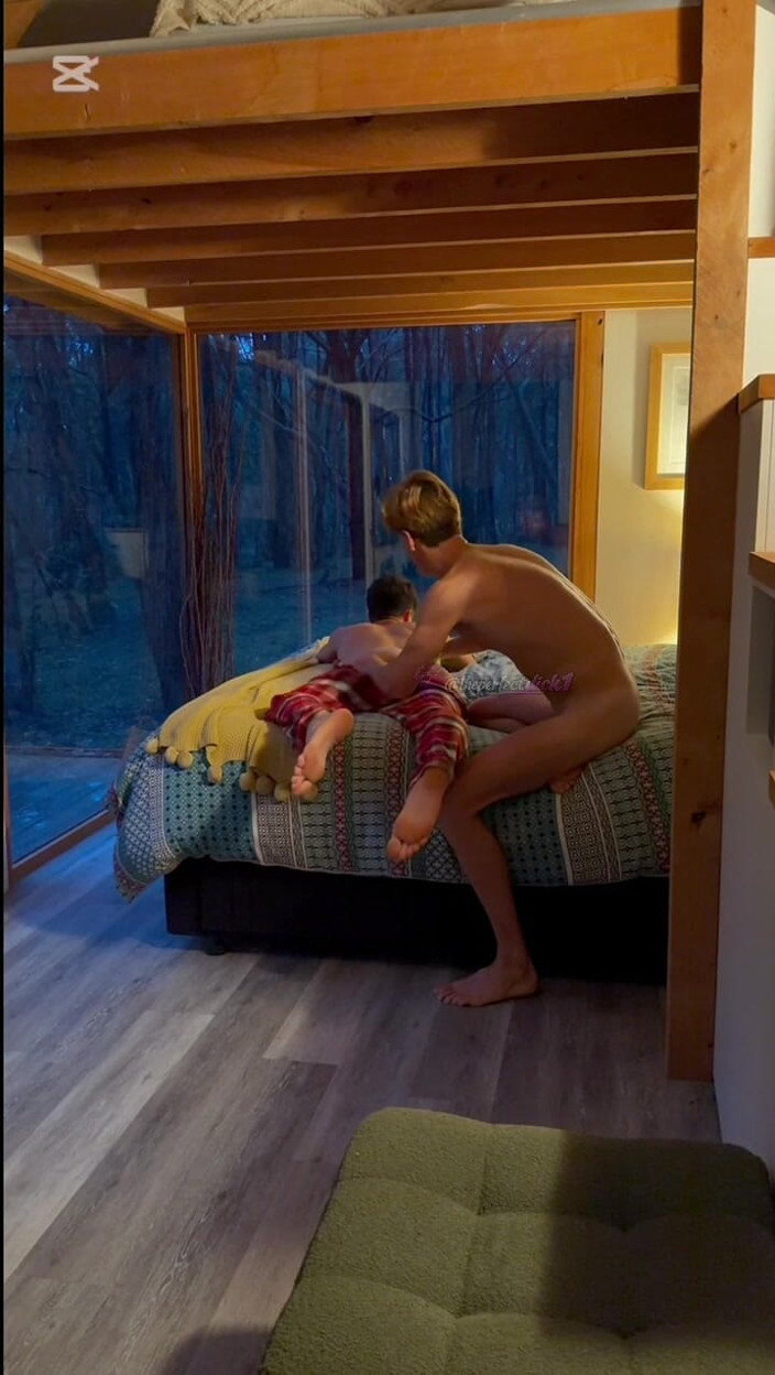 Jayboyhot: Sex v lese