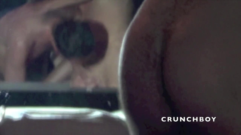 Crunch Boy: Twink usado por mais velhos em sauna comum