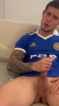 Boygym the Soccer Player Cum Hard for You (gay)