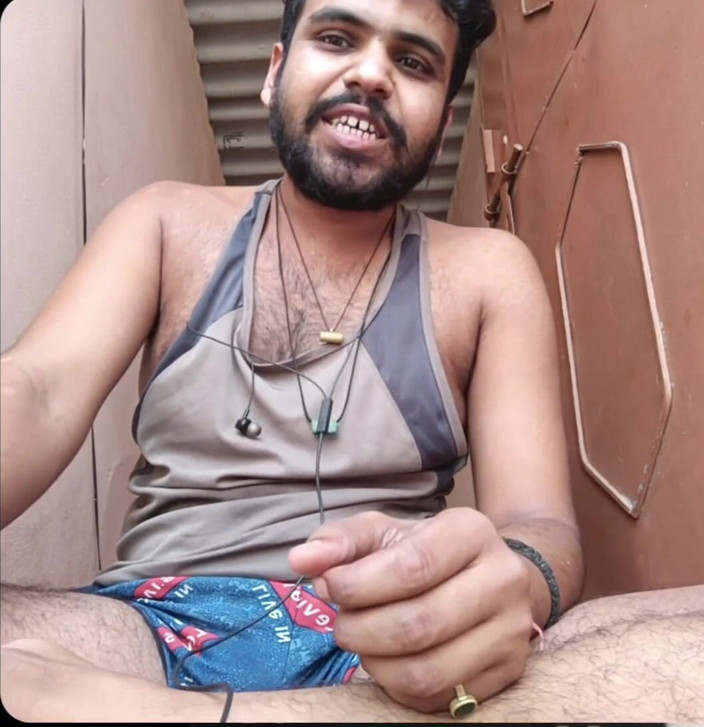 IsmaatDeva: O masturbatoare sexy care face labă plină de excitare