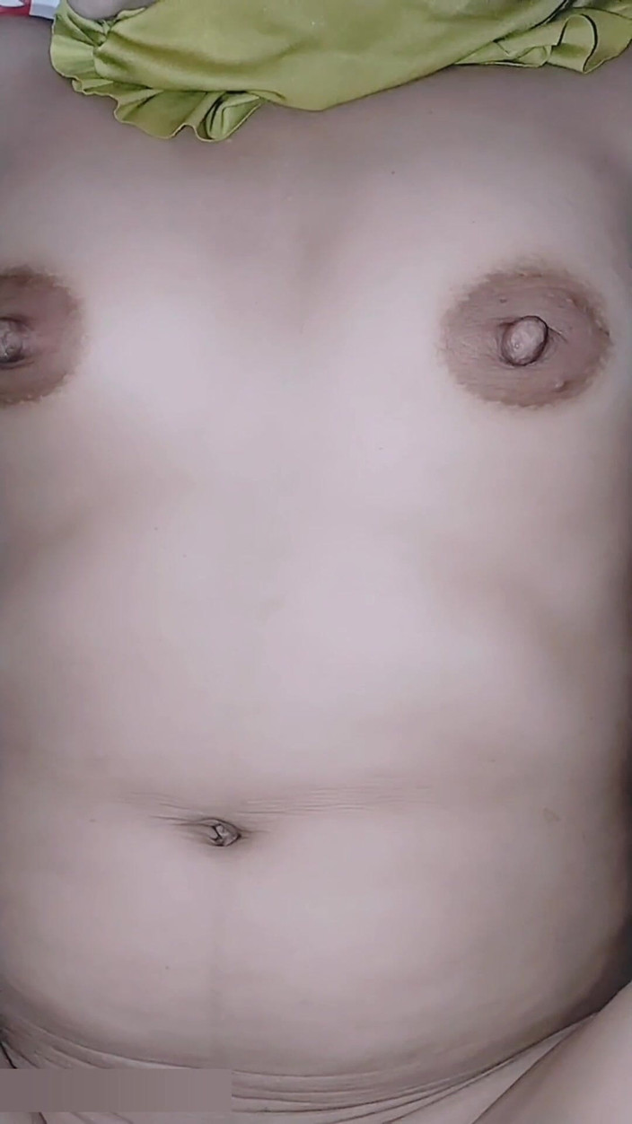 Pasutri indo: 彼女のヒジャブ女子と初めてのアナルセックス、そして挿入の終わりに何かが詰まっていることに気づいてみる