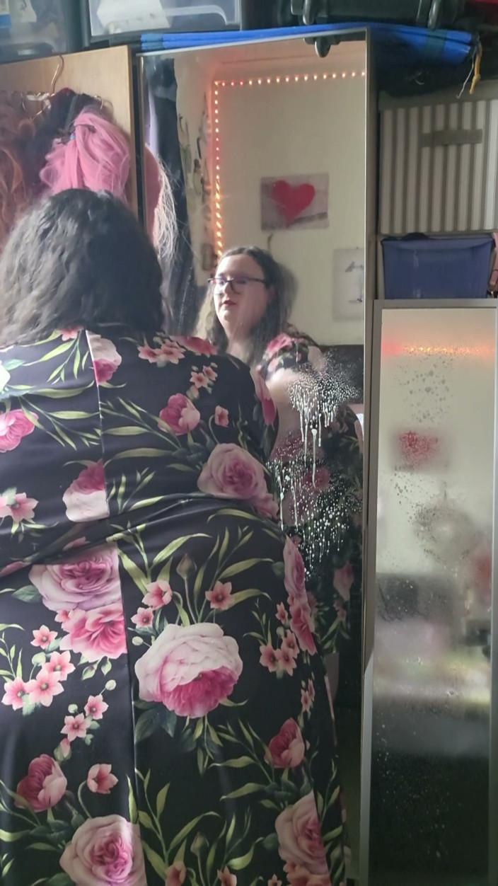 SSBBWLadyBrads: SSBBW Mirror Mirro on the Wall BBW