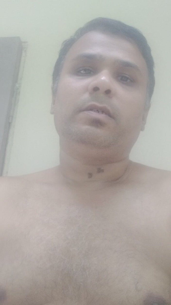Nani Top: Solo Guy Digs Your Hairy Hole Freely...