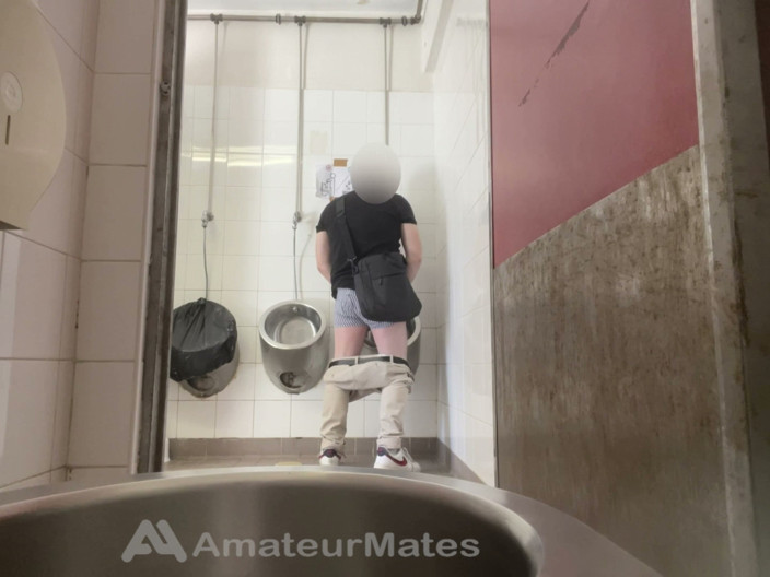 AmateurMates: Amateur Straight Boy Trying to Get Caught at Public Urinal