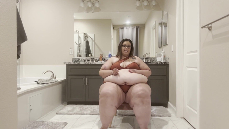 Plump Paradise: Baculatá rajská váha - červen 2024
