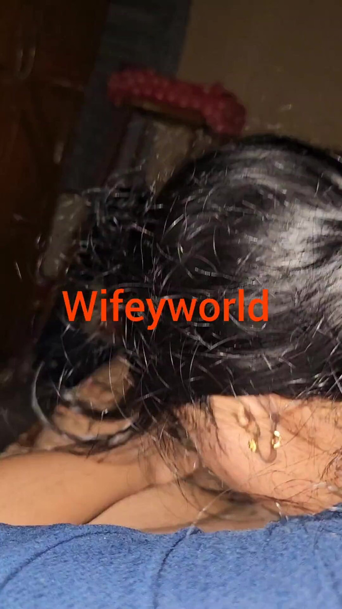Wifeyworld2025: Eating a Big Load