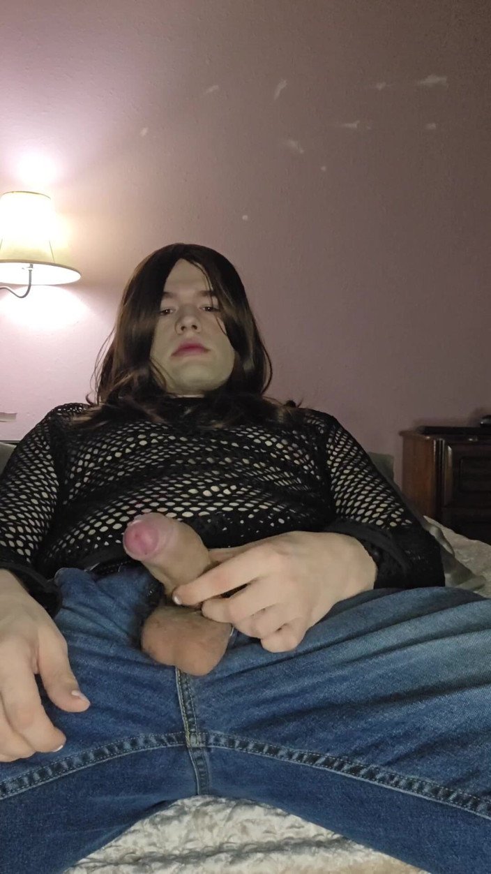 Mr Dimples: Enby juega con su polla sin cortar