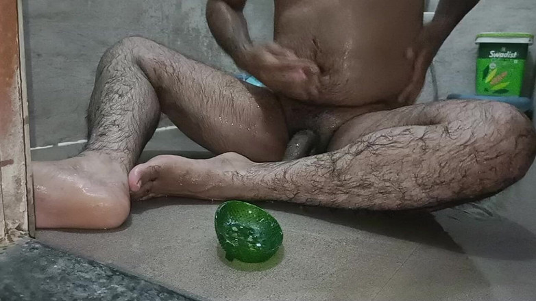 LovedSunsine1990: Guys, I Love to Bathe Naked