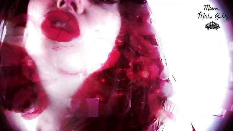 Goddess Misha Goldy: 내 젖탱이를 빨아주는 내 여친