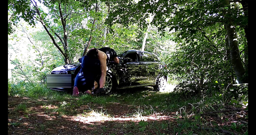 Toilet Mommy: Ošklivý a zvrácený polykač mrdky s vášní pro lízání zadků