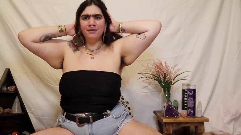 The Pits Project: Chlupatá bohyně - Allie