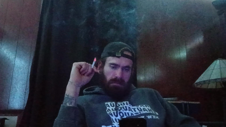 Rob Strokes: 抽烟玩电子游戏