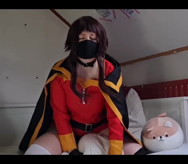 Megumin Goes for a Quickie Whilst Humping a Pillow (Kyu Misa)