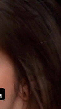 Petite Bunny Fae se enfrenta a todo el personal de la cocina en un gangbang salvaje en un restaurante