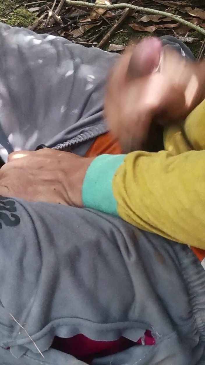 AdmHell: Adulții tremură sub palmieri