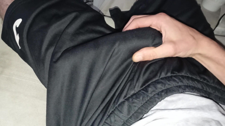 Elvissc: Twink Masturbates His Nice Huge Hard Cock and Cums on...