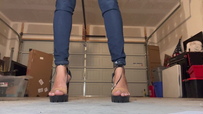 Mya Mula Goddess: Basement Foot Slave Cuck