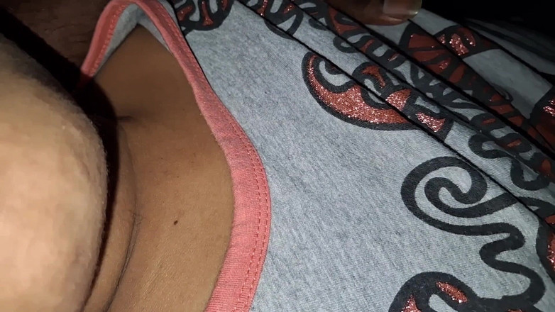 horneySonu: 사무실 상사와 텔루구 소녀 불륜 1부