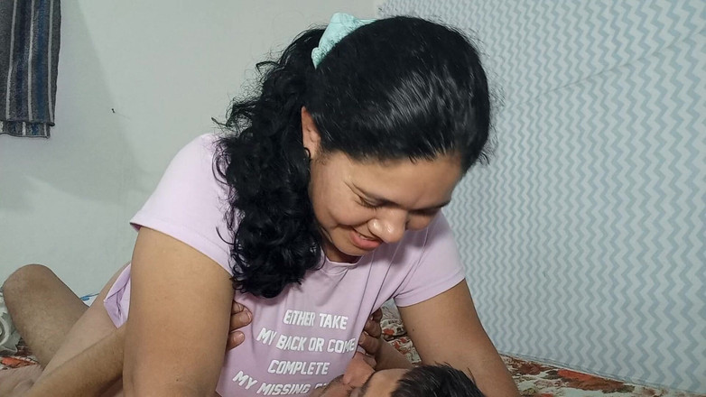 Valkyrie and Luigy Couple: Reife freundin reitet rich, liebt es, ihren schwanz zu reiten