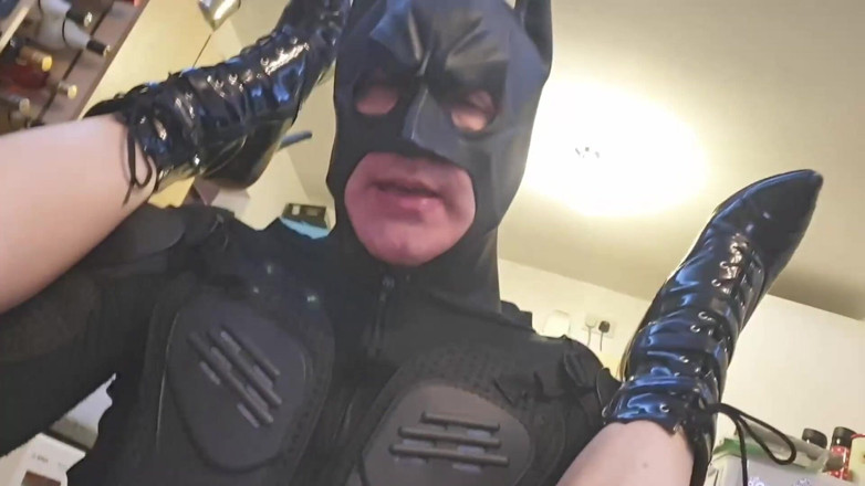 Spike Essex: A Kick-Ass parody - Big Stepdaddy teaches Hit Girl how to...