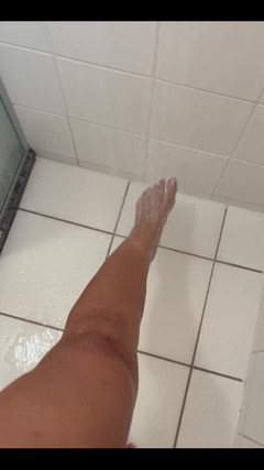 KiffaFeet: L'ora della doccia