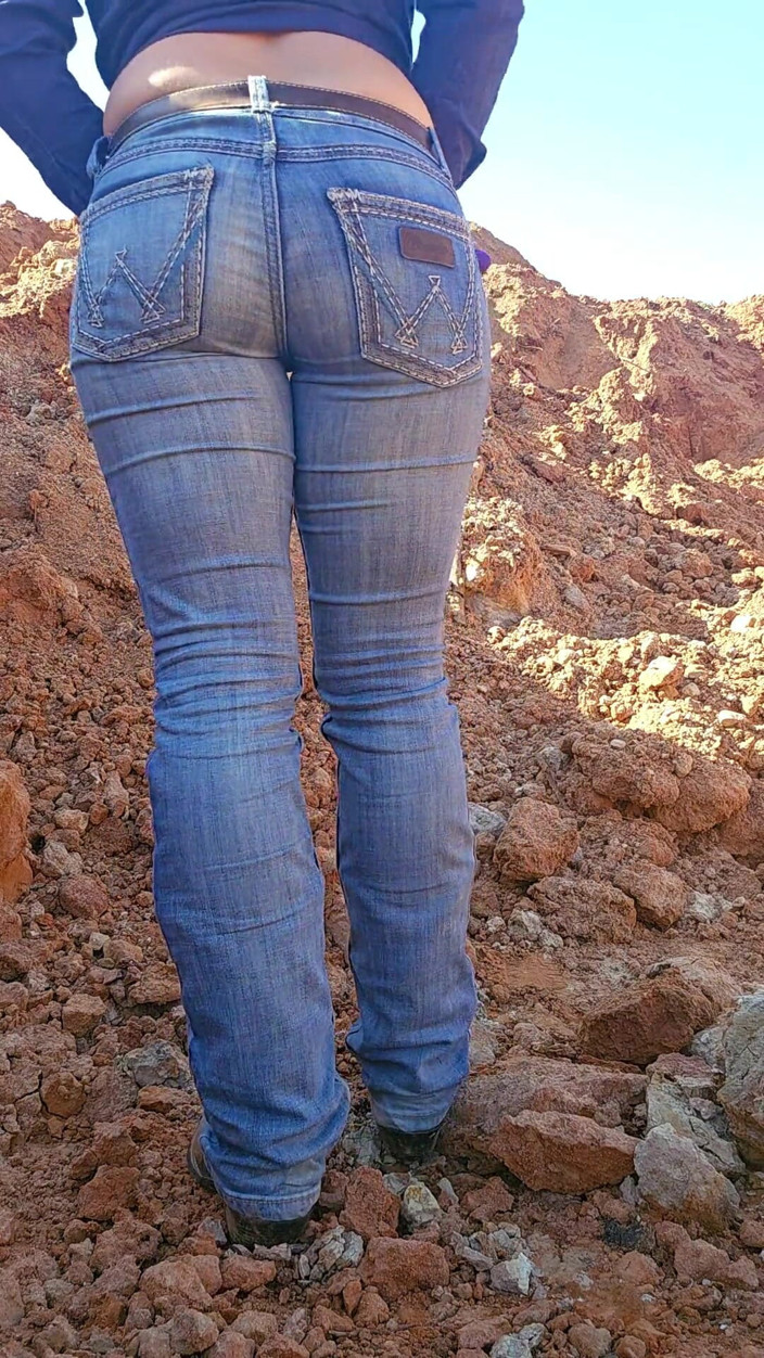 NaughtyRedFarmgirl: Redhead Fucks Ass and Pussy Squirting Everywhere