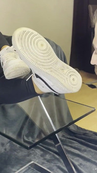 Dirty White Sneaker Worship - Valeria Night (part 1)