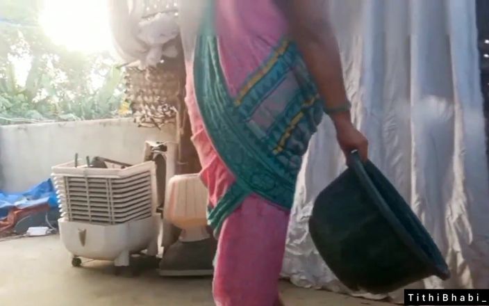 Ridowan: Bangladeshi bhabi mostrar seus peitos para seu vizinho.