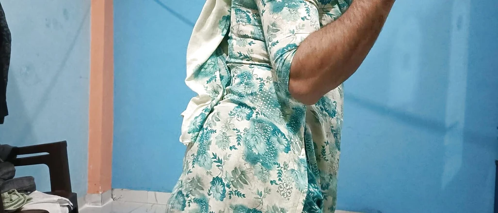 LovedSunsine1990: Masturbated Wearing Wife's Salwar Suit