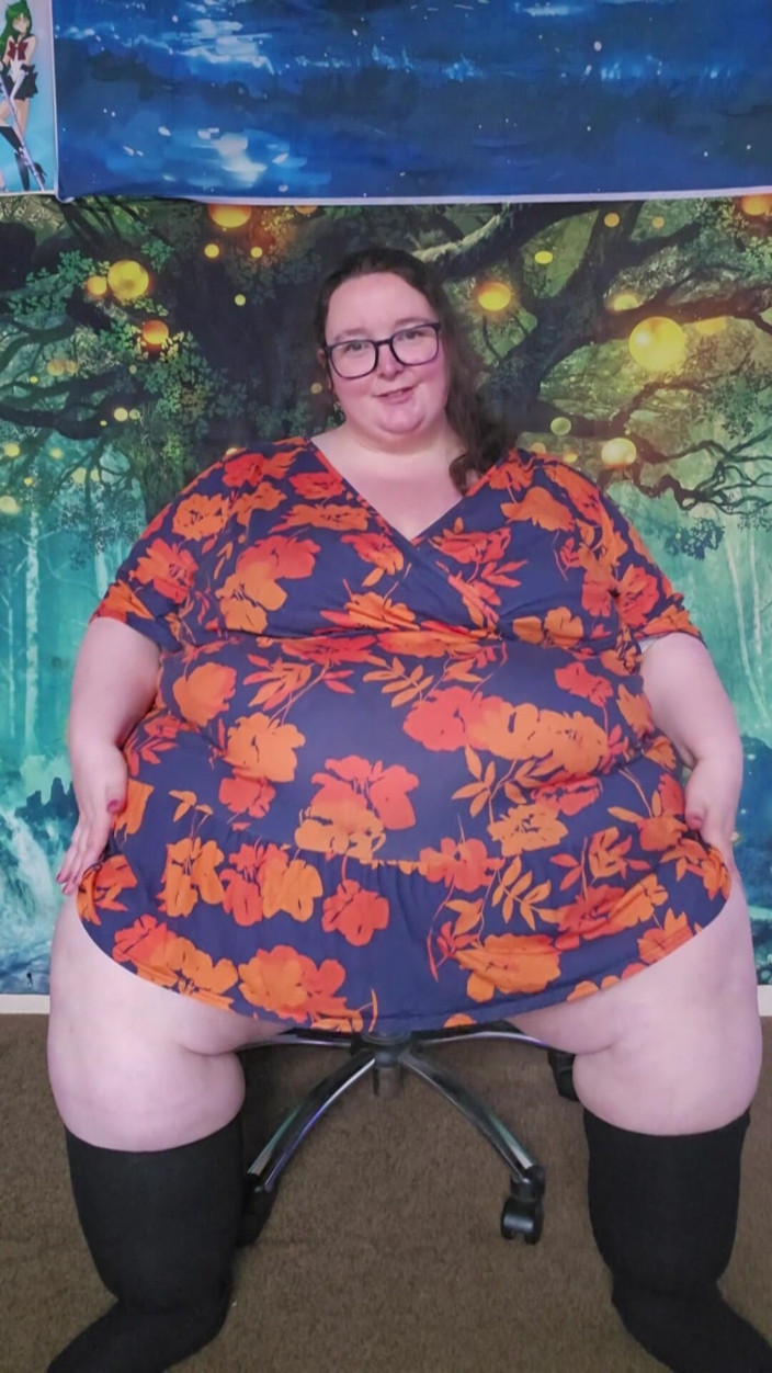SSBBWLadyBrads: Ssbbw准备好和我一起 第2部分 胖身体