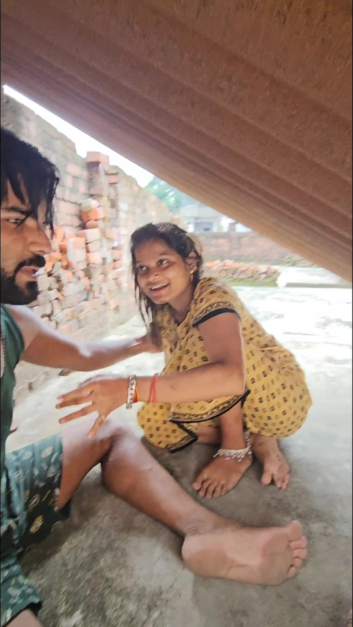 Aalox: Indian New Desi Hot Village Girl Sex in Home