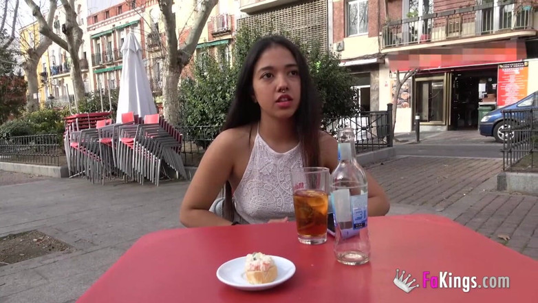FAKings: สาวม.ปลายยังเด็กแต่ไม่เขิน ชอบโชว์หีในร้านและกลางถนน!