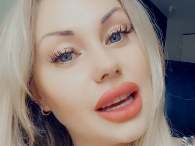 Grow Your Lips Addiction and Become Totally Mine (Goddess Misha Goldy)