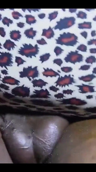 Troia la formosa si scalda con un grosso cazzo nero da My Apacha