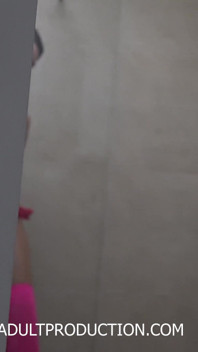 Creampie yang kucap di dalam bilik mandi