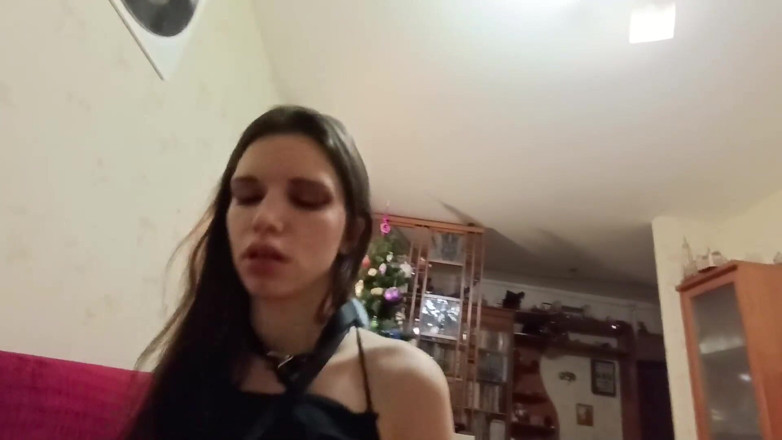 Anonpirates: och sex med en vacker skönhet, på tungan och ansiktet