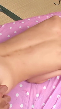 Tokyo kulübünün seksi Japon kucak dansçısı müşterileriyle ateşli seks yapıyor