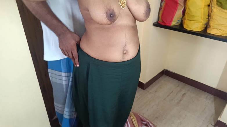 Palani69: Chị kế để lộ cấu trúc dễ thương của mình cho...