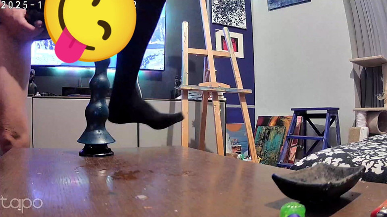 KIARA: Anal, dildo, BJ.