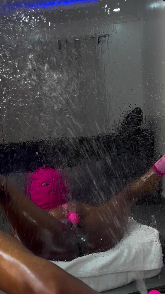 SEXXY-DAISY: Spuiten met een Balaclava op Coz waarom niet