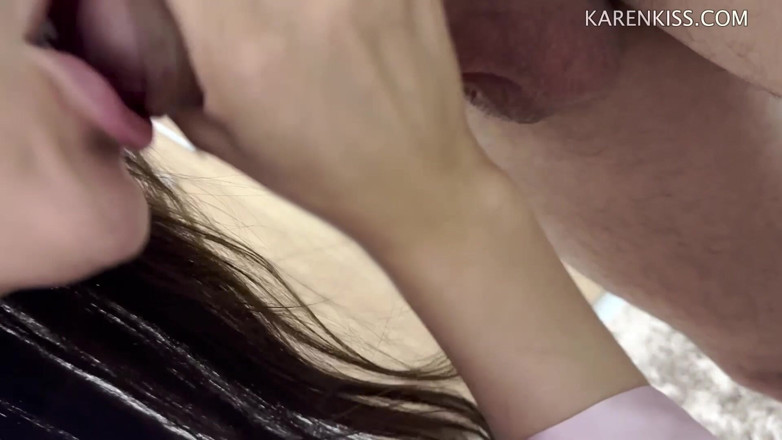 Karen Kiss: Humilier Le Cocu Et Faire Une Fellation